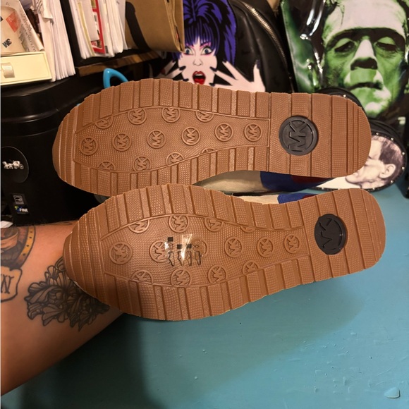 Michael Kors Wilma Trainer - Picture 6 of 7